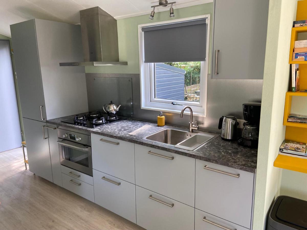 Ruim En Modern Chalet In De Veluwse Bossen Putten Eksteriør bilde